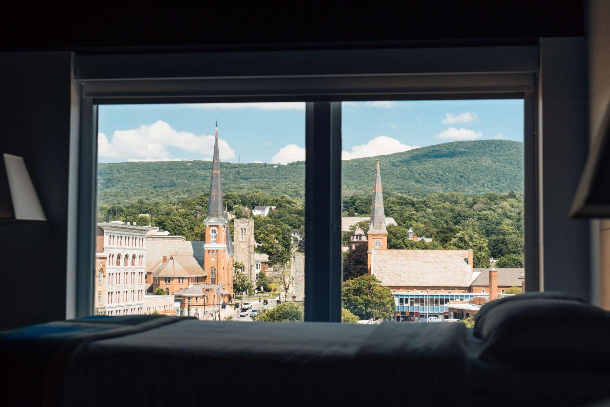 Hotel Downstreet, Ascend Hotel Collection North Adams Eksteriør billede